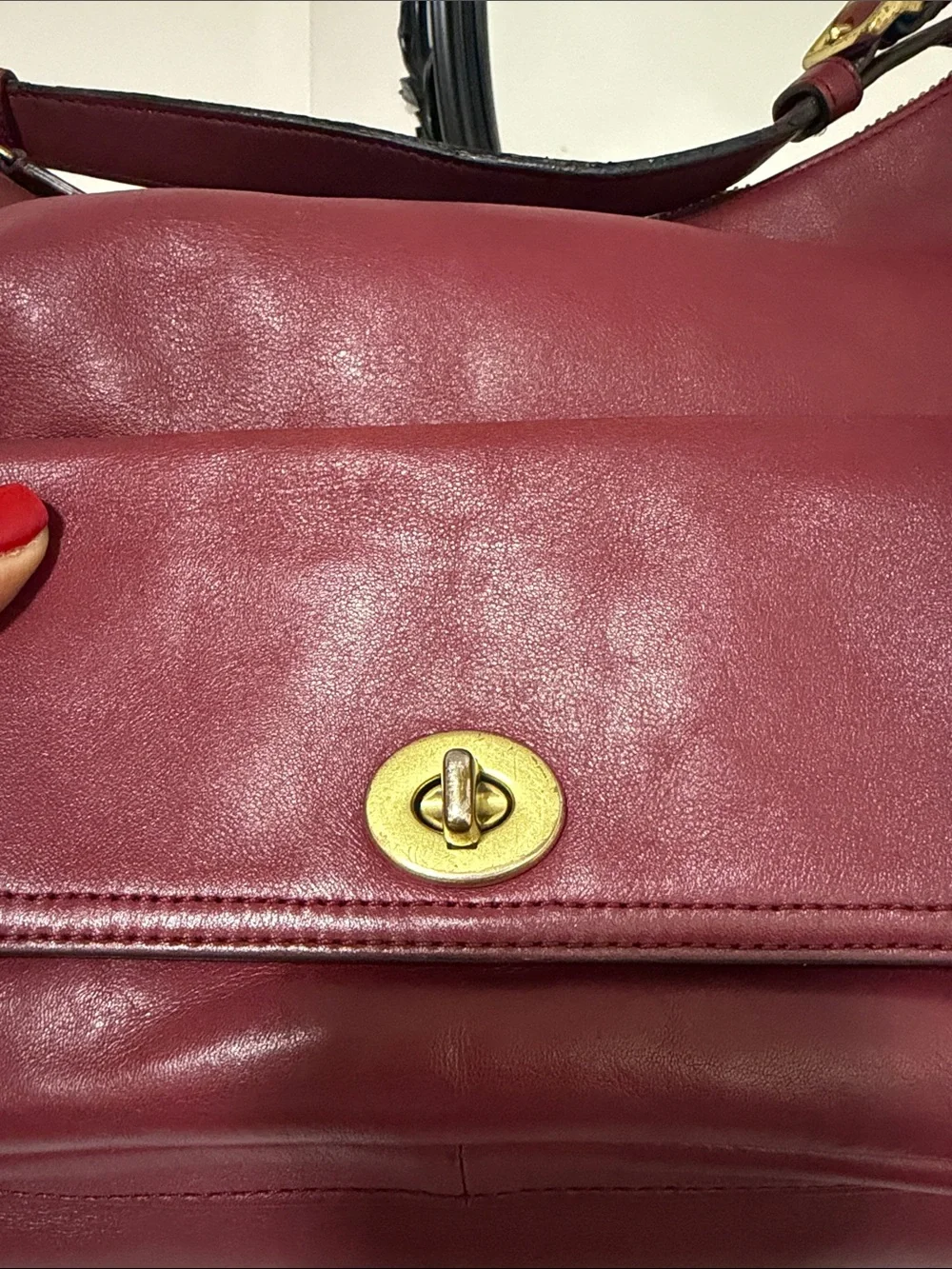 Coach 22381 Burgundy Leather Shoulder Bag with Tassel /long strap🎀